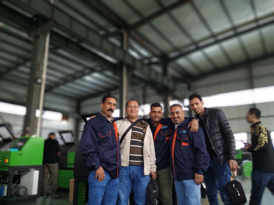 Visit our factory from Iraq clients for diesel injection pump test bench 