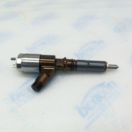 What are the components of an injector?