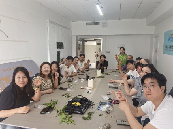 Beacon Machine invites you to celebrate the Dragon Boat Festival with tradition and innovation!