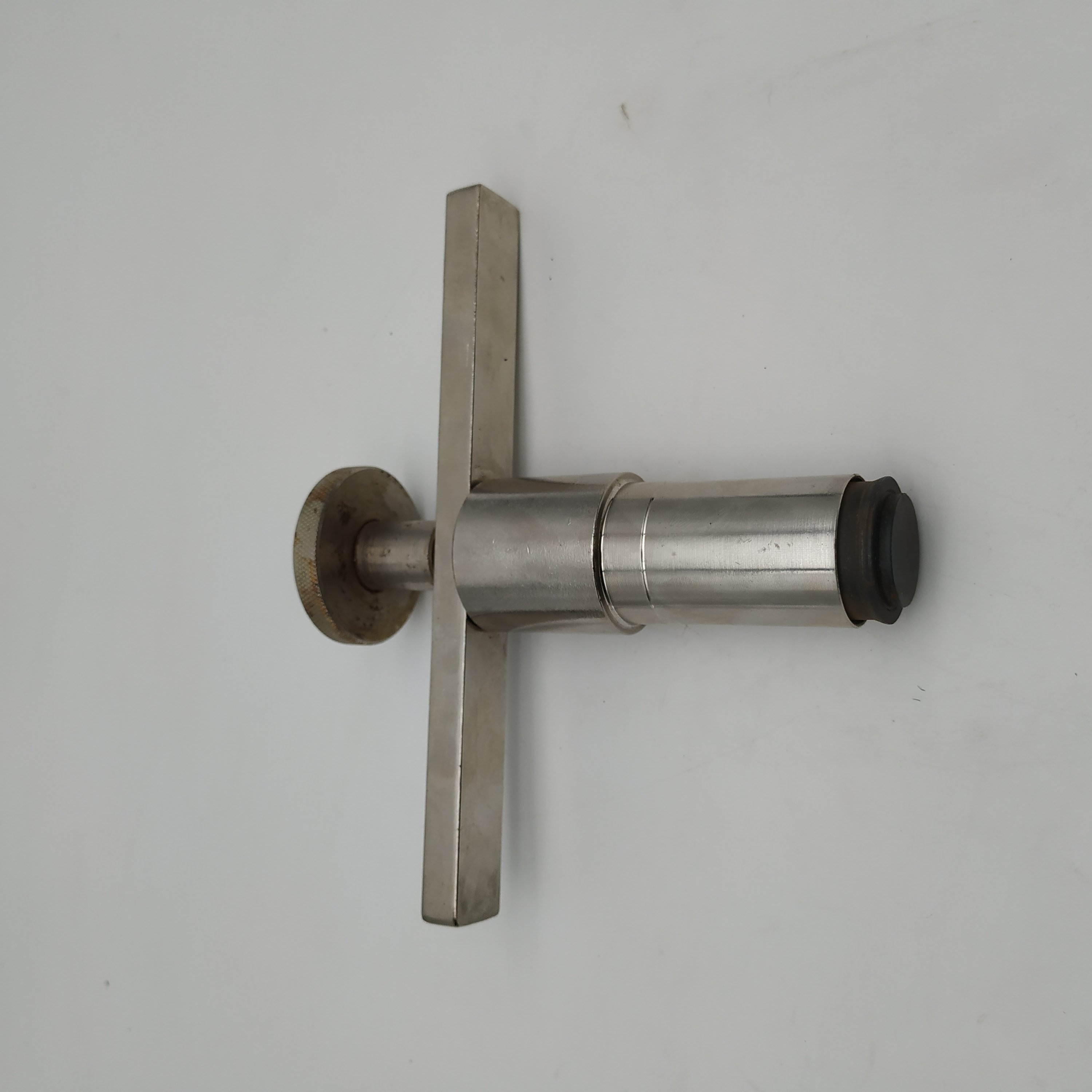 J12 PE pump pressure reducer